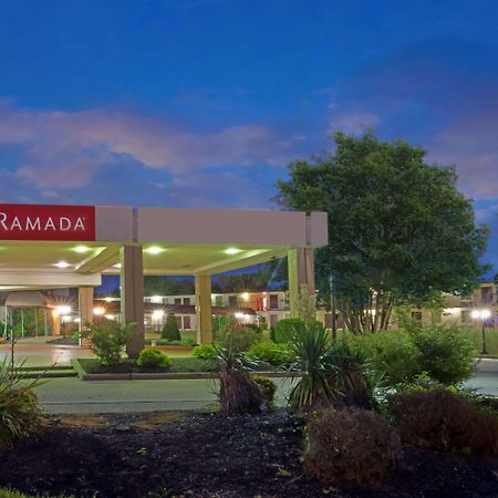 Ramada By Wyndham Louisville North Kültér fotó